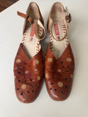 Pikolinos Women's Brown Leather Daisy Cutout Slingback Flats size 38